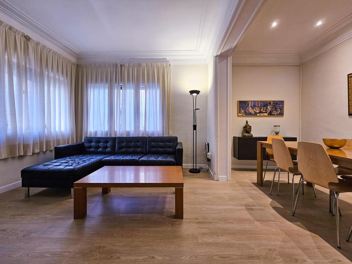 Classbedroom Park Gueell Apartment Barcelona Eksteriør billede