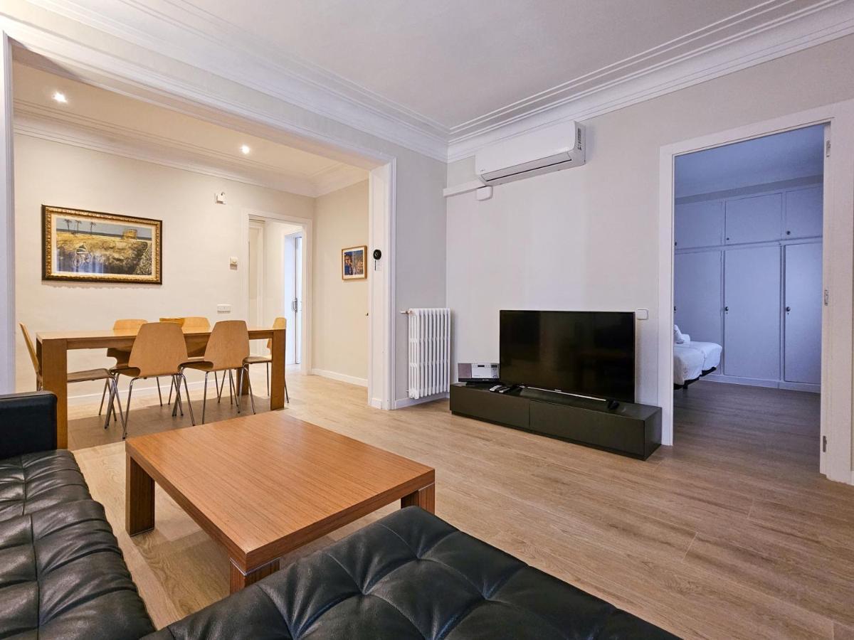 Classbedroom Park Gueell Apartment Barcelona Eksteriør billede