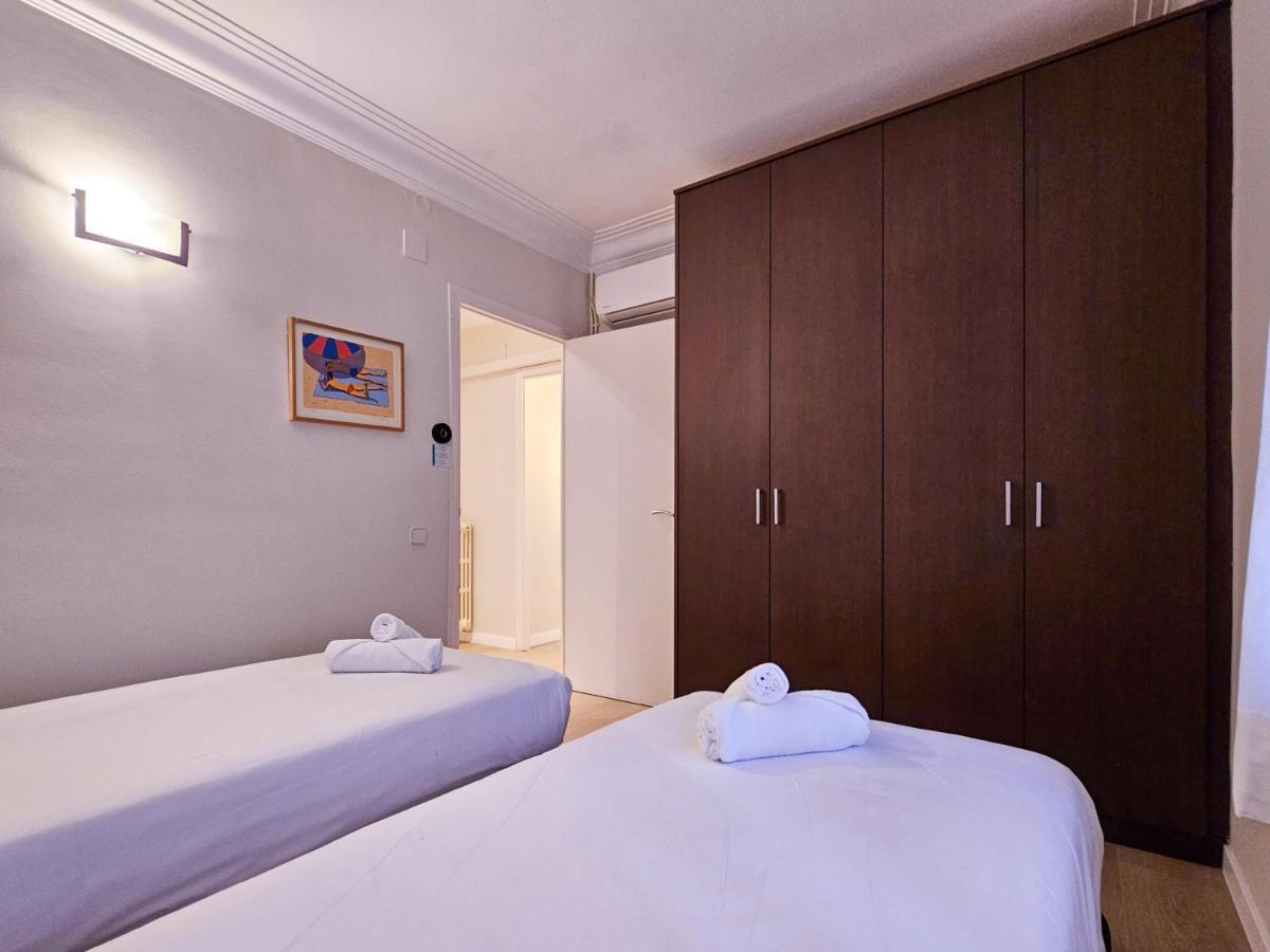 Classbedroom Park Gueell Apartment Barcelona Eksteriør billede